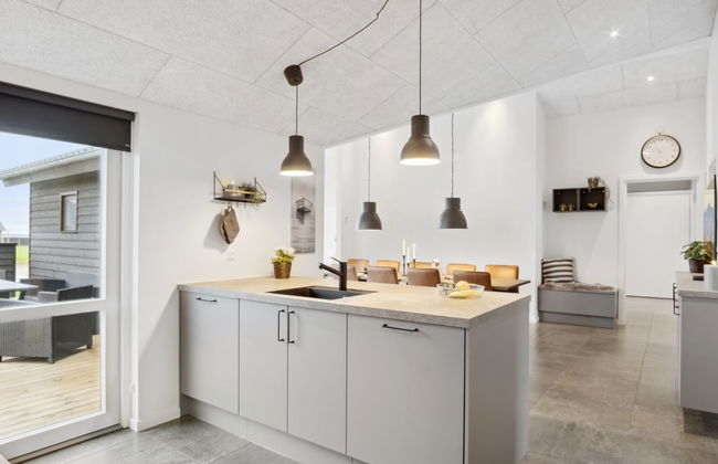 "Clare" - 100m from the sea - Foto 22