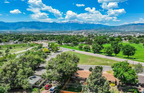 Alder Row Private Patio w Fire Pit & Workspaces - Foto 32