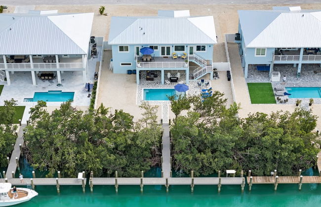 Blue Pearl New Waterfront Haven with Heated Pool ,70 Foot Dock, and More! - Foto 108