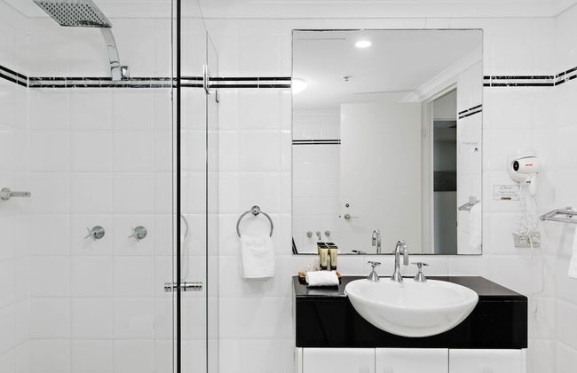 Oscar on Main Resort - Photo 56