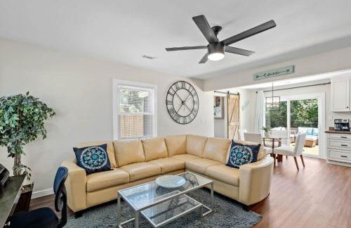 Cottage Under the Magnolia Trees - Photo 14