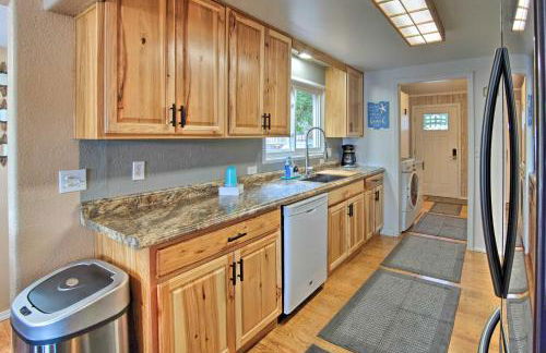 Waterfront North Bend Home 9 Miles into Town - Photo 8