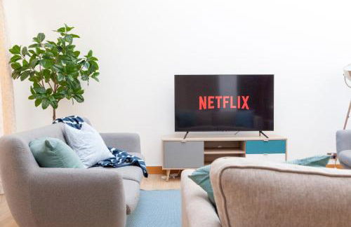 Weekly & Monthly stays in Penthouse for Contractors or Leisure Single or Superking beds available - Foto 3