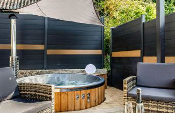 Love room avec Spa privatif "la Courtisane" - Sofa Tantra, terasse, salon d'hiver sous dôme transparent chauffé - love-room-alsace-67 - Foto 31