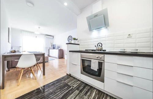 Apartman Gold Oasis, self service check-in - Foto 14