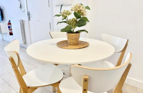 Castro Holidays - Apto D Céntrico Terraza con Garaje Gratis - Photo 25