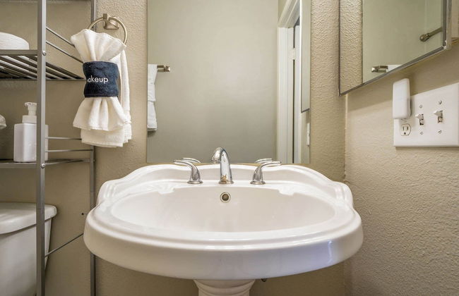 Willows Rest Retreat – Pool | Pool Table | Firepit - Foto 18