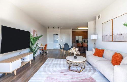 Sleek Marina Den, Central, Gym, Pool, King Bed - Foto 5