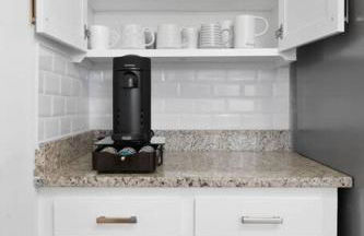 Family Home and Private Backyard - Foto 38