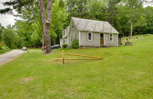 Rustic-Chic Cottage with Yard and Grill - Near Hiking! - Foto 28