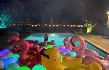 Grade II Listed Farmhouse, Pool, Hot Tub, Games Room, Celebration Hall, Car Park, 10ppl, 45 min from Central London - Foto 21