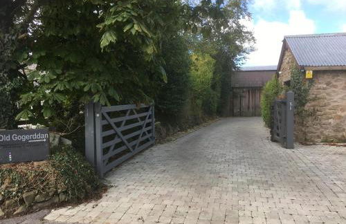 Chestnut,1 bedroom loft apartment with wood burner - Foto 1