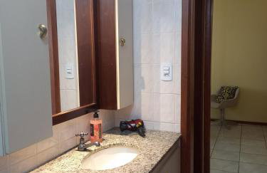 Apartamento aconchegante central com garagem - Foto 29