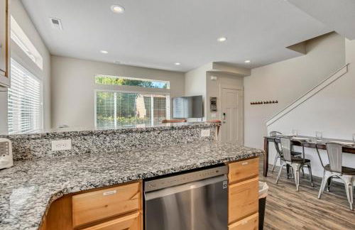 Hill Field 3 by CDH - Photo 9