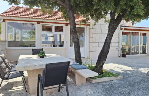 Three-Bedroom Holiday Home With Sea View In Praznica - Foto 20