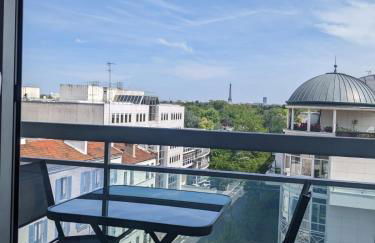 Superbe STUDIO (28m2) avec terrasse / vue TOUR EIFFEL / PUTEAUX - Foto 1