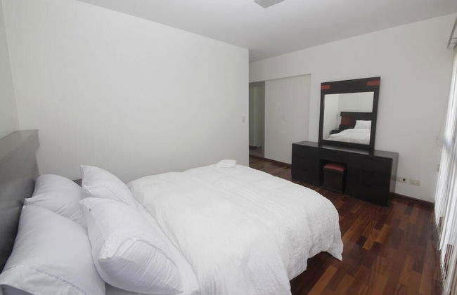 Great Location Walking Distance to Larcomar and Wong - Foto 5