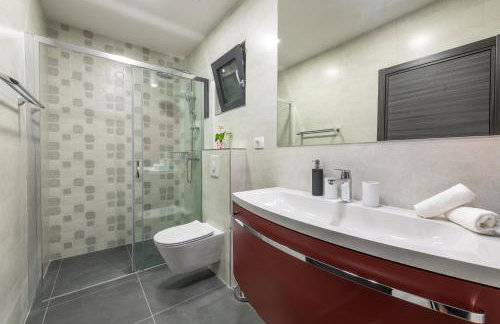 Luxury Villa Bava-5minutes to center - Foto 40