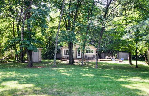 Charming Getaway Rustic Cabin on West Battle Lake - Foto 22