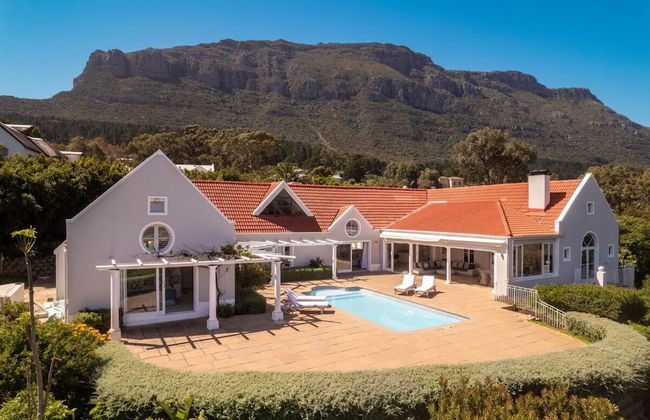 Sublime Five bed Property in Glorious Setting - Photo 35