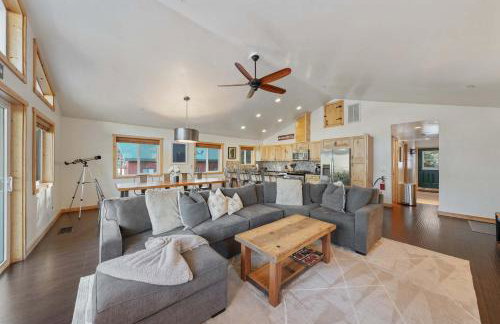 Mountain Retreat - Sleeps 7 - Canoe - Fireplace - Foto 12