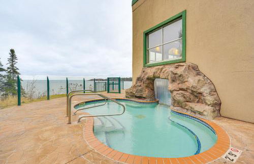 Pool and Lake Access Northern Lakes Retreat! - Foto 2