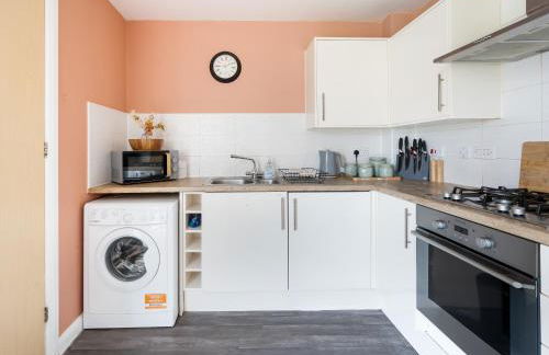 Contractor Stay Near The City Centre with Two Free Parking Spaces - Foto 34