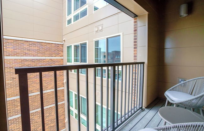 Comfort Apartments Near Capitol City - Photo 71