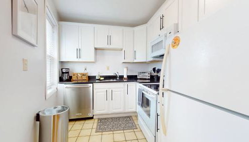 Modern,02 mile to Northeastern, in unit laundry - Foto 3