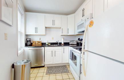 Modern,02 mile to Northeastern, in unit laundry - Foto 3