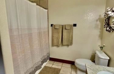 2 BR Basecamp Bliss at Kicking Horse Near Ski Hill - Foto 3