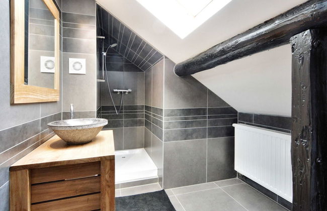 Walk Luxury Stay With Pool - Photo 30