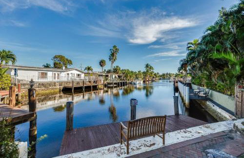 Purely Pompano, Pool, Water front, Paddleboard, Beach, 5 bedroom 3 bath - Photo 49