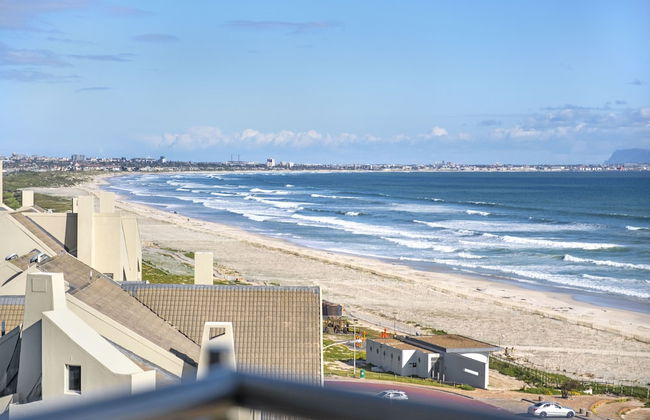 Portico 704 - Photo 29