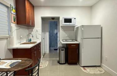 Miramar's Studio - Photo 7