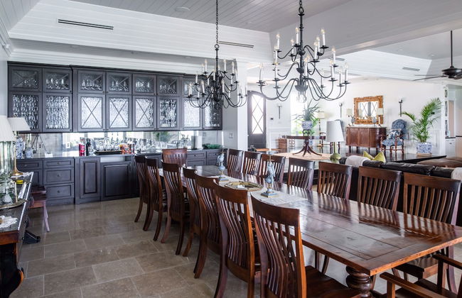 Island Haven: Oceanfront Retreat With Infinity Pool - Foto 9