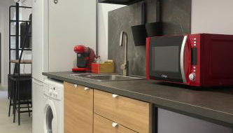 Hermoso Piso a 5 Minutos de la Estación De Bus y Tren María Zambrano - Foto 4