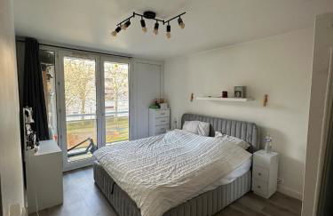 Superbe appartement au pied du RER A et U Arena - Foto 6