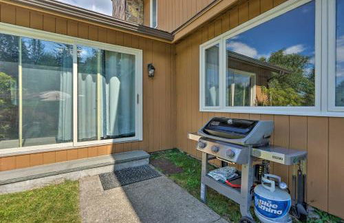 Family Winter Retreat with Hot Tub 14 Mi to Slopes! - Foto 40