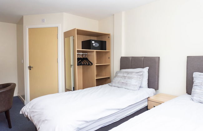 Spa Court - Photo 13