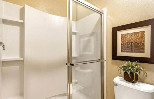 Holiday Home Wunderschönes Ferienhaus in Loughman mit Pool in Südlage und Blick auf das Natu by Interhome - Foto 23