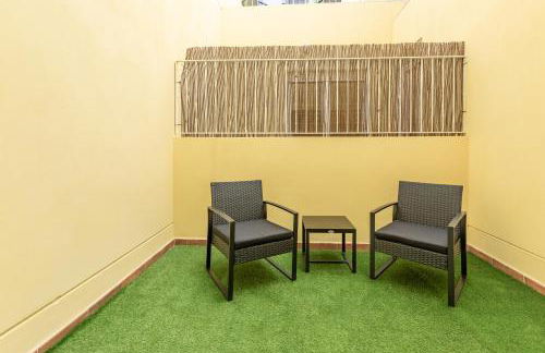 Chic & Comfortable Apartment, Private Terrace - Photo 15