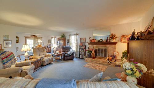 Peaceful Hazel Cottage with Deck and Yard! - Foto 3