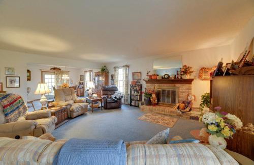 Peaceful Hazel Cottage with Deck and Yard! - Foto 3