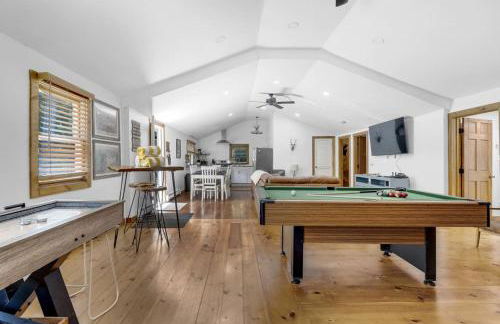 Twin Pines Retreat - Lake, Firepit and Games - Foto 33