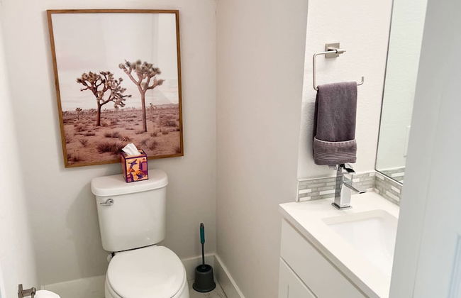 Upstay - Eastside Home w Patio BBQ - Mins to DT - Foto 13