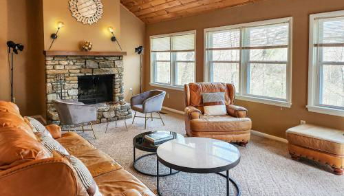 Hike, Golf and Swim! Rumbling Bald Resort Mtn Home - Photo 4