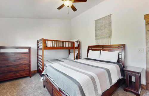 8 Bed 5 Bath Vacation home in Fish Haven - Photo 23