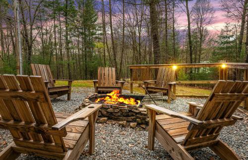 Secluded Cabin Hot Tub and 10 Mi to Blue Ridge - Foto 6