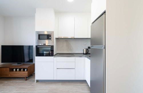 Fabulous beachside penthouse - Photo 18